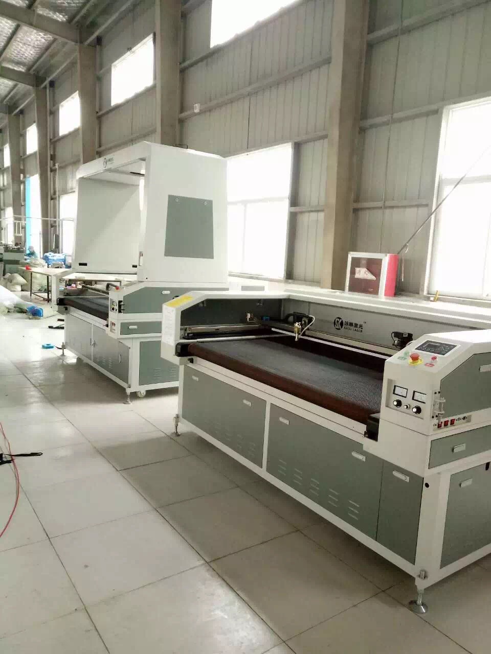 全景激光切割机全景激光切割机的产品特点，选择咔咻